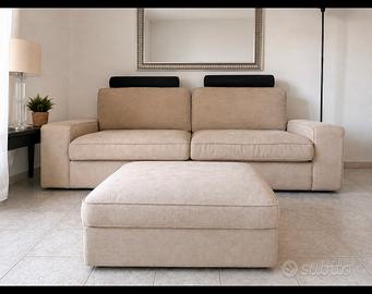 ( zona Ciampino) divano Kivik 3 posti beige
