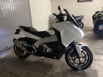 Honda integra 700 DCT