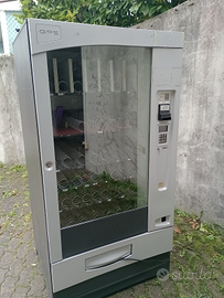 Distributore automatico