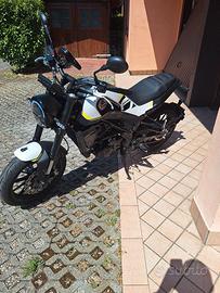 Benelli Leoncino 250