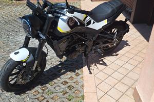 Benelli Leoncino 250
