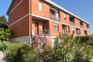 Appartamento con taverna, garage e vista Lago