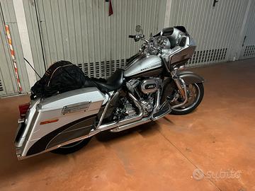 Harley Davidson Road Glide CVO 1800 2009