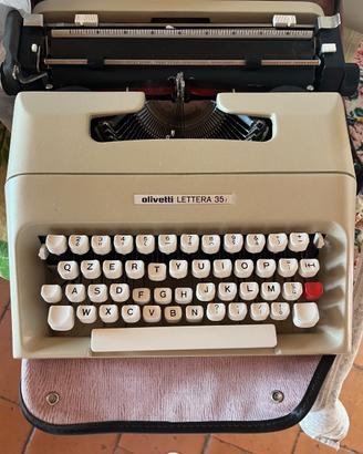 Macchina da Scrivere Vintage Olivetti Lettera 35