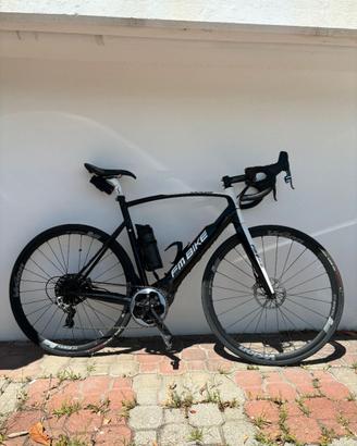 BICI DA CORSA ASSISTITA FM BIKE