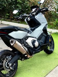 HONDA X-ADV 750