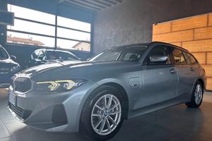 Bmw 330e Touring BUSINESS ADVANTAGE (IVA ESPOSTA)