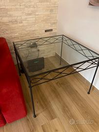 Tavolino in ferro battuto