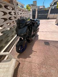 Xmax 125