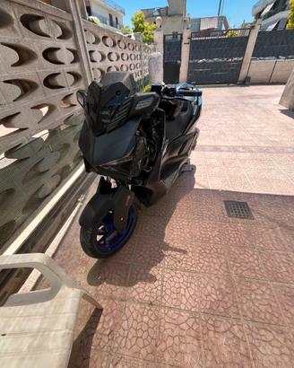 Xmax 125