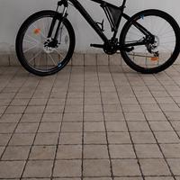 Mountain Bike RockRider ST 520