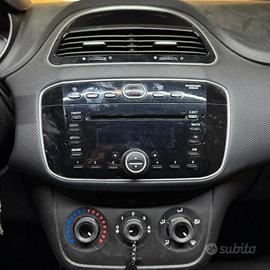 Autoradio di serie Fiat Punto Evo 