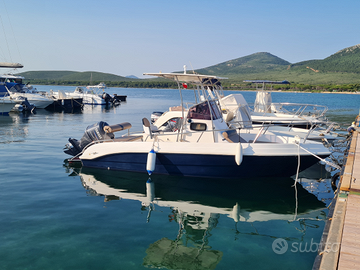 Barca semi cabinata wa