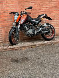 ktm duke 125 2012(SMEMBRO)