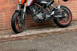 ktm duke 125 2012(SMEMBRO)
