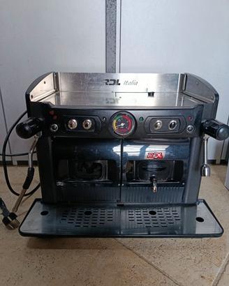 macchina da caffè espresso professionale.