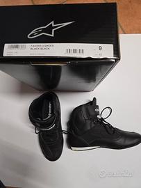 Scarpe moto Alpinestar