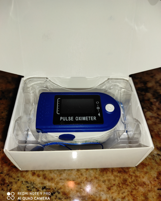 Saturimetro pulsossimetro da dito