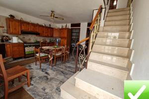 Indipendente Su Due Livelli 80 Mq Con Ampia Corte