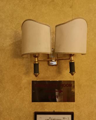 lampada a muro 2 bracci