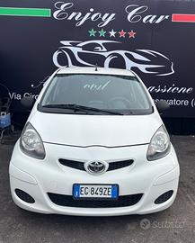Toyota Aygo 1.0 12V VVT-i 5 porte Sol Connect