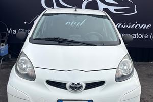 Toyota Aygo 1.0 12V VVT-i 5 porte Sol Connect