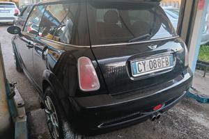 mini D allestimento Cooper anche neopatentati