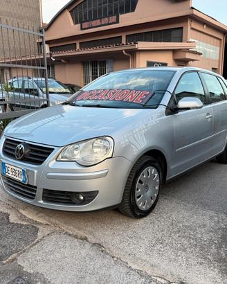 POLO 5 P. BENZINA POCHI KM