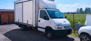 Furgone Renault Mascott