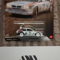 HOT WHEELS PREMIUM LANCIA DELTA S4