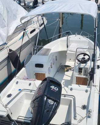 Barca 5,5 mt con Mercury 40 pro