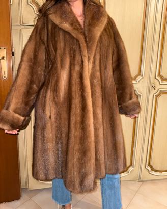 Elegante cappotto in pelliccia di visone naturale
