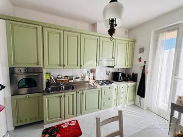 4 LOCALI A SESTRI LEVANTE