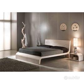 Letto matr. in bambù decorticato + 2 comodini
