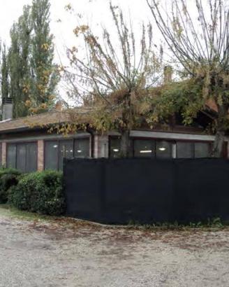 Immobile in asta di 491 m² con più di 5 locali a S