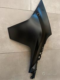 Carena laterale destra yamaha r1 2023 nera
