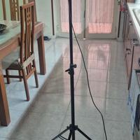 Asta per selfie con luci multicolor 