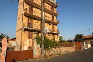4 LOCALI A CATANIA