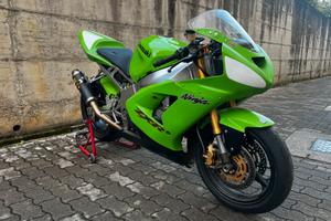 Kawasaki ZX-6RR 2003 – 12.400 km