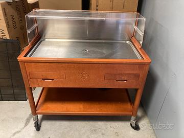 Carrello porta pietanze con piano refrigerato