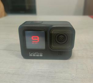 GoPro HERO9 Black con 2 batterie e caricabatterie