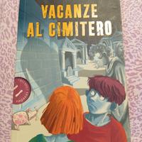 Libro "Vacanze al cimitero"