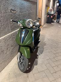 Beverly 125