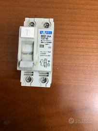 Interuttore differenziale salvavita Sarel