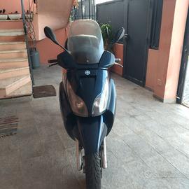 scooter  piaggio X7 250  anno 2008 ben messo nessu