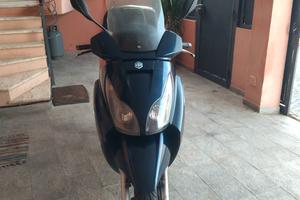scooter  piaggio X7 250  anno 2008 ben messo nessu
