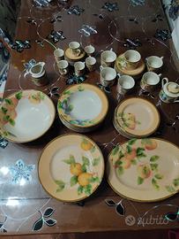 servizio di piatti originali Indonesia