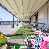 4 LOCALI INDIPENDENTE CON STRAORDINARIO TERRAZZO D