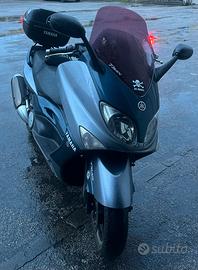 Scooter Yamaha T-max