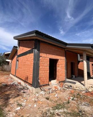 Villetta a schiera di 90 m² con 4 locali e box aut